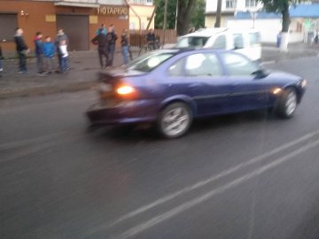 У Луцьку зіткнулися фура та легковик 