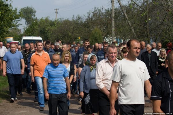 На Волині попрощалися із загиблим героєм. ФОТО. ВІДЕО