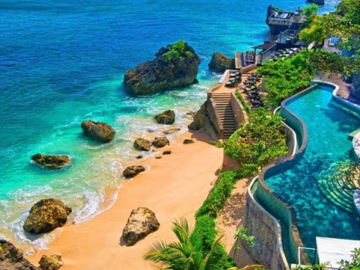 Гарячі тури: як зрозуміти, чи це справді вигідно