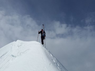 Рятувальники презентували мобільний застосунок для безпеки туристів «Порятунок в горах»