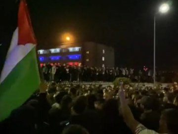 У Махачкалі сотні людей влаштували погром в аеропорту: шукають євреїв