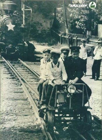 Луцька дитяча залізниця - від моменту відкриття до сьогодні. ФОТО