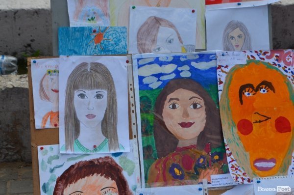 У Луцьку відбувся фестиваль вишитих рушників