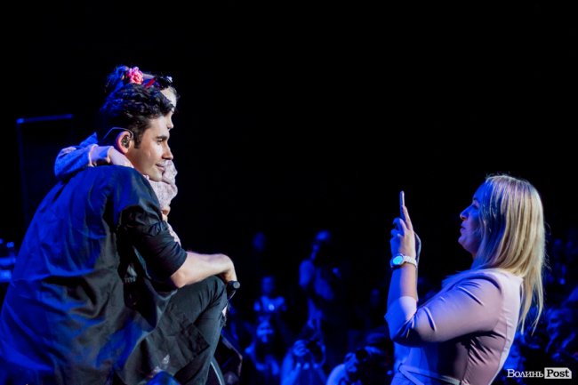 Шквал емоцій та запальна музика: як у Луцьку виступав Dan Balan. ФОТО