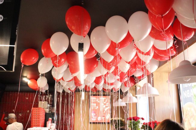 Уперше в Луцьку на ДПЗ відкрилось місце із зоною фаст-фуду для молоді — MULTIBAR