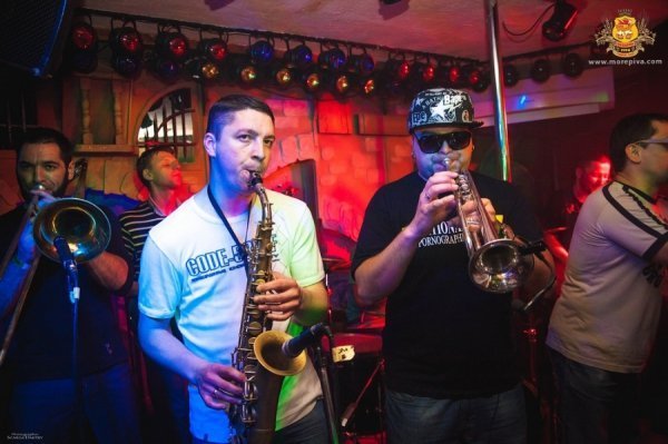 Фото концерту «Гуцул Каліпсо» в Луцьку