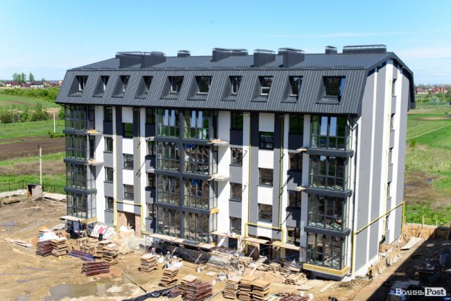 Здача нового будинку і озеленення території: затишне і сучасне житло у ЖК «Західний Олімп» під Луцьком*