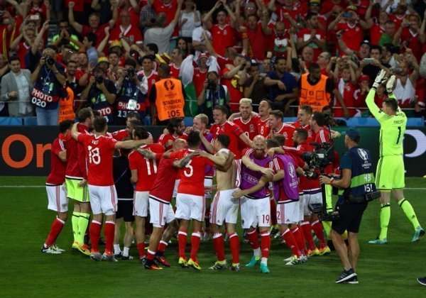 Збірна Уельсу з першої спроби виходить у плей-офф чемпіонату Європи