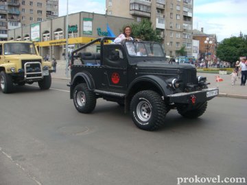 Пробіг ретро-автомобілів у Ковелі. ФОТО
