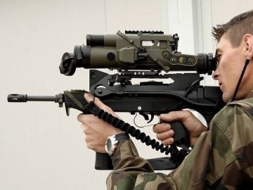 Україна попросила у НАТО зброї
