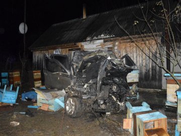 BMW-Х5 влетів у будинок на Ковельщині: деталі смертельної ДТП. ФОТО