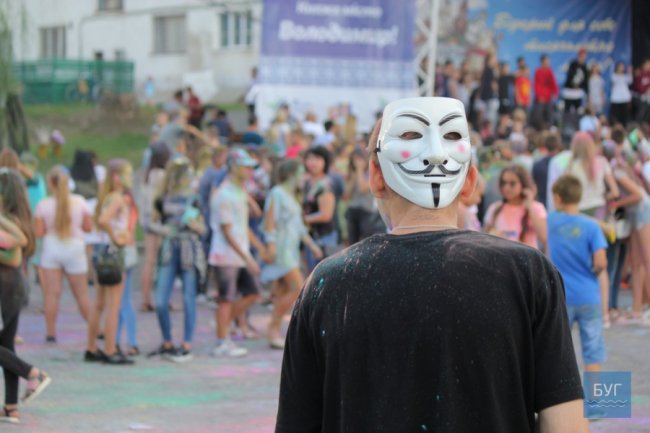 У місті на Волині кидалися фарбами. ФОТО