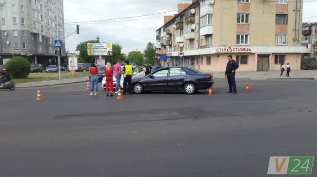 У Луцьку Opel в'їхав у позашляховик BMW