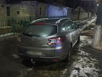 У Луцьку патрульні затримали п`яного 19-річного водія без прав. ФОТО
