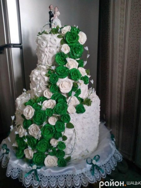 Коровай – у Китай: історія волинської майстрині весільних солодощів. ФОТО