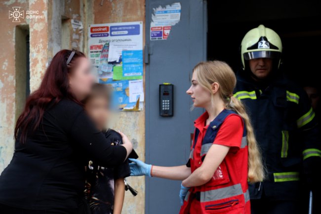 У Луцьку 11-річний хлопчик застряг у ліфті між поверхами