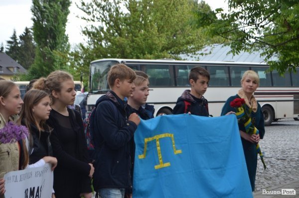 Лучани вшанували пам'ять депортованих кримських татар. ФОТО