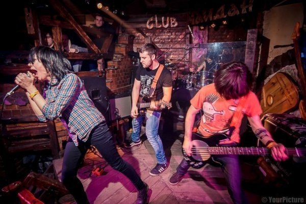 Як у луцькому клубі переспівували «Nirvana». ФОТО