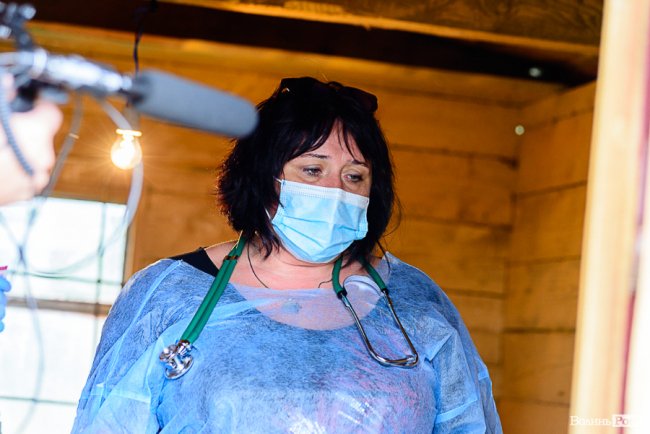 У центрі вакцинації на «Бандерштаті» щепили перших охочих. ФОТО