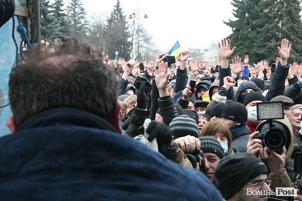 Історичні фото з Башкаленком на Театральному майдані Луцька