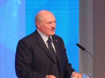 Лукашенко більше не хоче називати Росію братською