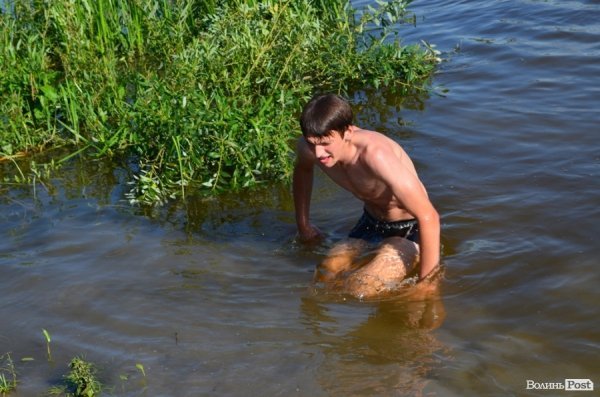 Місто, річка, сонце: у Луцьку стартував купальний сезон. ФОТО