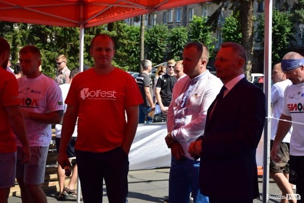 22 богатирі вражали лучан надзвичайною силою та міццю. ФОТО