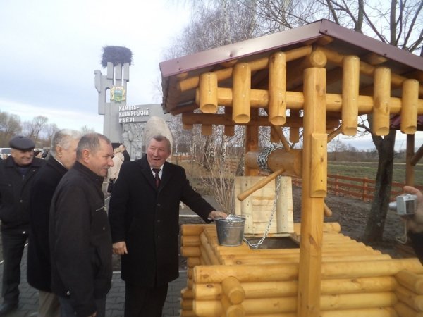На батьківщині героїв «Лісової пісні» відкрили пам’ятний знак Лесі Українці. ФОТО
