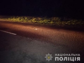 На Рівненщині водій збив двох дівчат та втік 