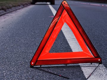 П'яний водій на Волині влетів у блокпост: чотирьох пасажирів госпіталізували