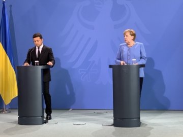 Німеччина надасть Україні 1,5 мільйона доз COVID-вакцини - Меркель