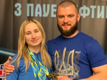 Луцька спортсменка стала чемпіонкою України з пауерліфтингу.ВІДЕО