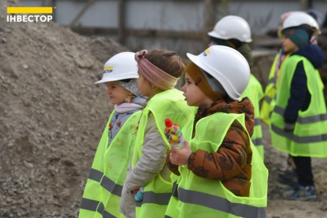 Маленьким лучанам влаштували екскурсію на будівництво ЖК «Супернова»*