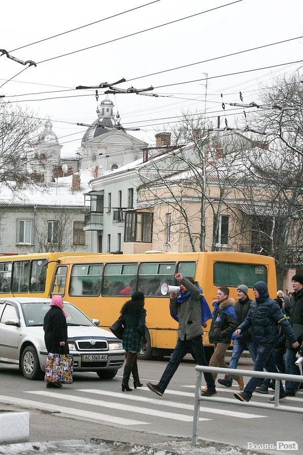 Студентський хід на підтримку євроінтеграції у Луцьку. ФОТО
