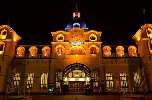 Луцький залізничний вокзал - серед найкрасивіших в Україні. ФОТО 