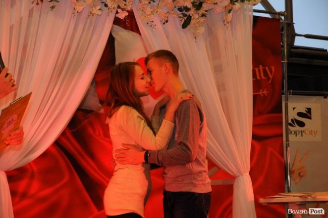 Віртуальне одруження та випуск магістрів. Добрі новини Волині