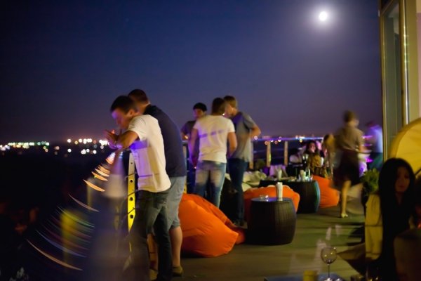 Відкриття кафе на даху в Луцьку. ФОТО. ВІДЕО