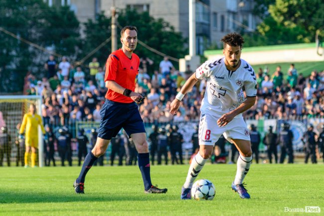 «Волинь» – «Карпати»: великий фотозвіт із нашумілого матчу