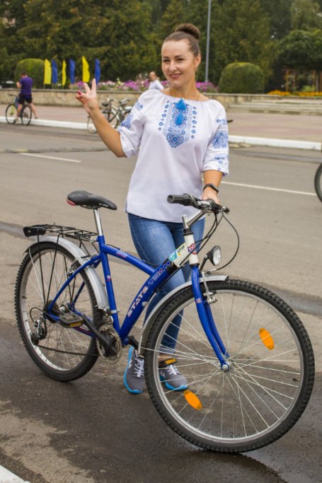 У місті на Волині відбувся святковий велопробіг. ФОТО