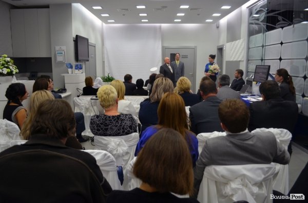 У Луцьку випустили унікальні монети для сліпих. ФОТО