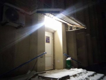 Луцькі муніципали викрили магазин, де вночі продають спиртне