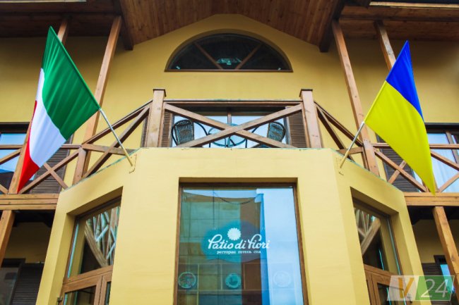 У Луцьку відновив роботу ресторан, який підпалили 3 місяці тому