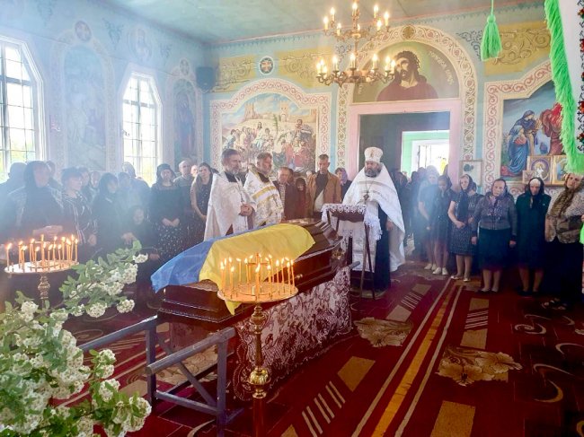 На Волині попрощалися із Героєм Олександром Книшем, який більше року вважався зниклим безвісти