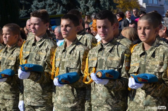 «Нам є що захищати»: урочиста посвята ліцеїстів у Луцьку.  ФОТО