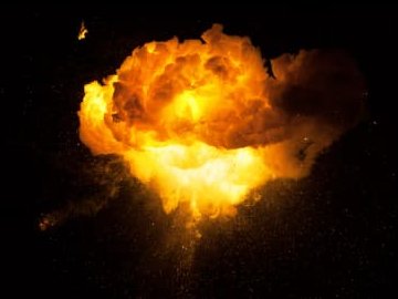 У місті Дубно ракета влучила в нафтобазу 