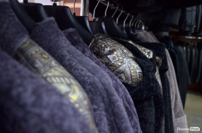 У магазині шкіри та хутра «Steel» у Луцьку – «чорна п’ятниця» із космічними знижками на увесь товар*