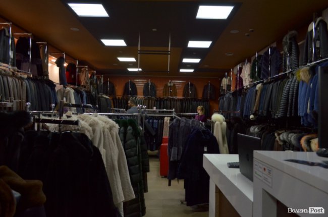 У магазині шкіри та хутра «Steel» у Луцьку – «чорна п’ятниця» із космічними знижками на увесь товар*