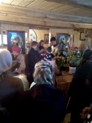 У селі на Волині священик УПЦ МП облаштував «церкву» у своєму гаражі. ФОТО