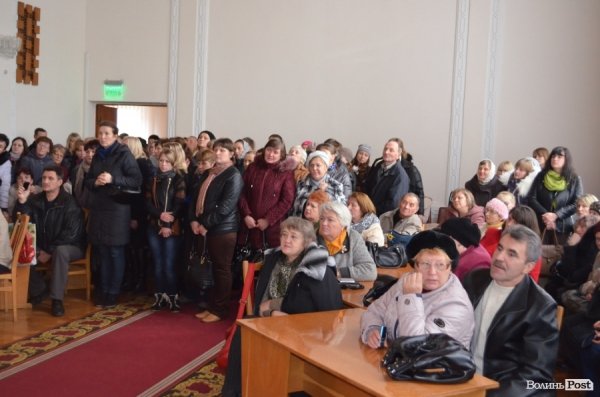 Родичі бійців АТО вимагали у Гунчика ротації. ФОТО