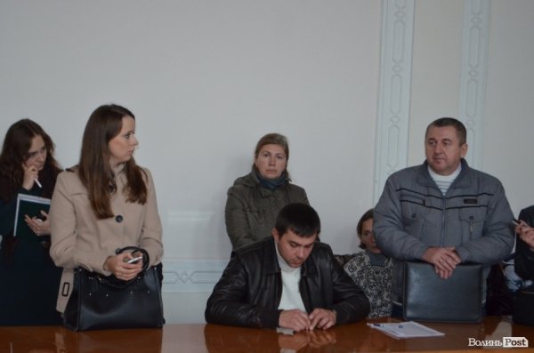 Родичі бійців АТО вимагали у Гунчика ротації. ФОТО